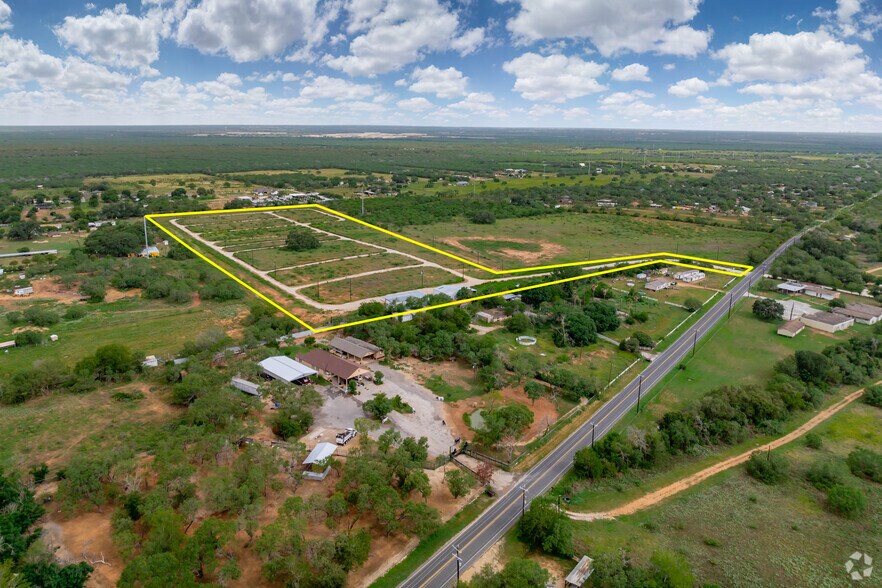 More Photos Of 20231 Pleasanton Rd, San Antonio Trailer Camper Park For Sale