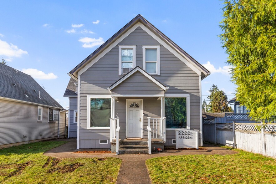 Primary Photo Of 2222 Summit Ave, Everett Apartments For Sale