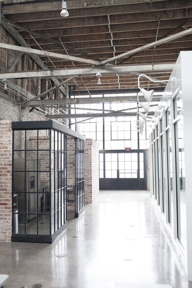 More Photos Of 887 W Marietta St NW, Atlanta Loft Creative Space For Sale