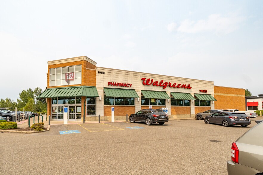 More Photos Of 1080 SW 1st Ave, Canby Drugstore For Sale