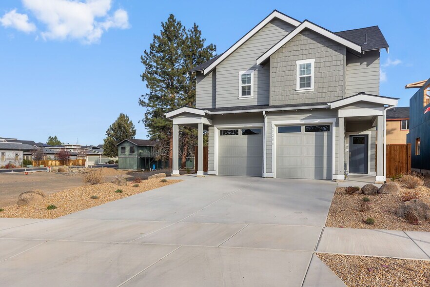 More Photos Of 20255 Hardy Rd, Bend Apartments For Sale