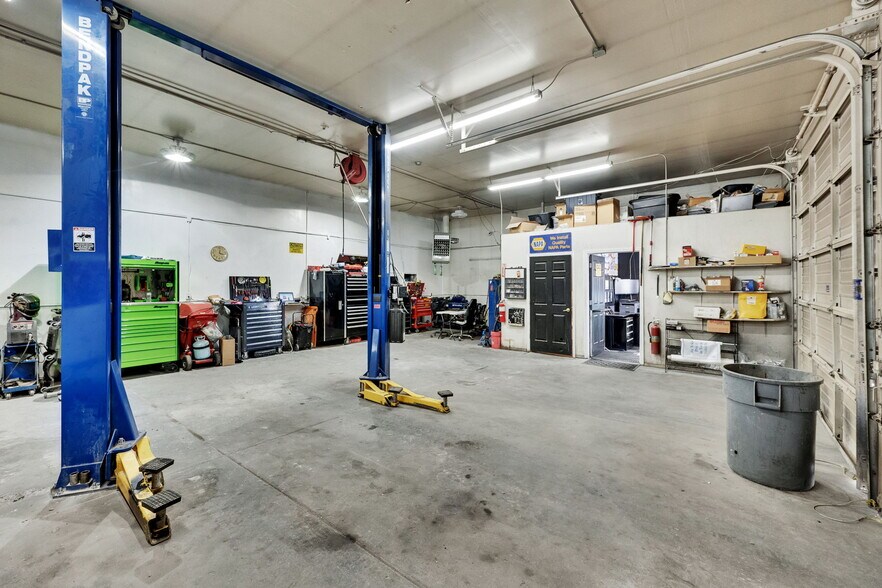 More Photos Of 51 N Hale St, Grantsville Auto Repair For Sale