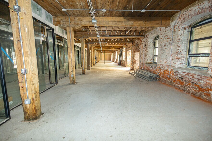 More Photos Of 2155 E Castor Ave, Philadelphia Manufacturing For Lease