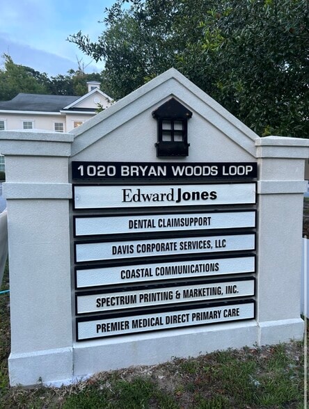More Photos Of 1020 Bryan Wood Loop, Savannah Medical For Lease