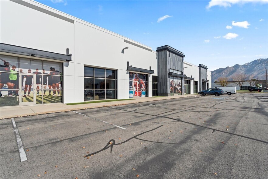 More Photos Of 12218 W Lone Peak Pky, Draper Warehouse For Lease