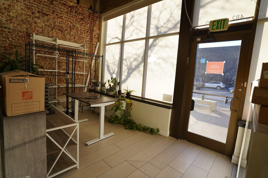 More Photos Of 482 S Broadway, Denver Storefront Retail Office For Lease