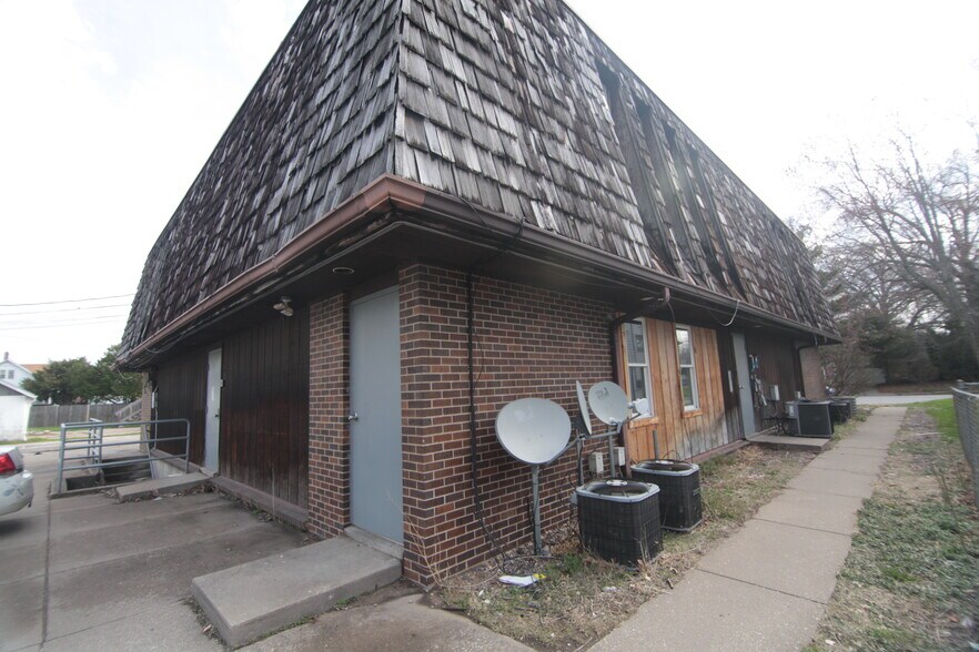 More Photos Of 1524 38th St, Rock Island Office Residential For Sale