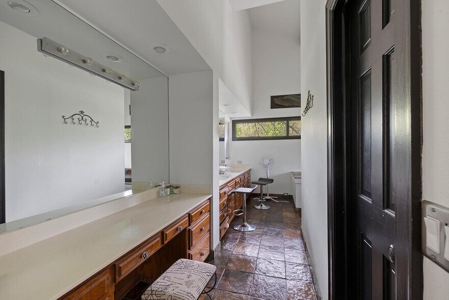 More Photos Of 381 W Guin Rd, Nixa Lodge Meeting Hall For Sale