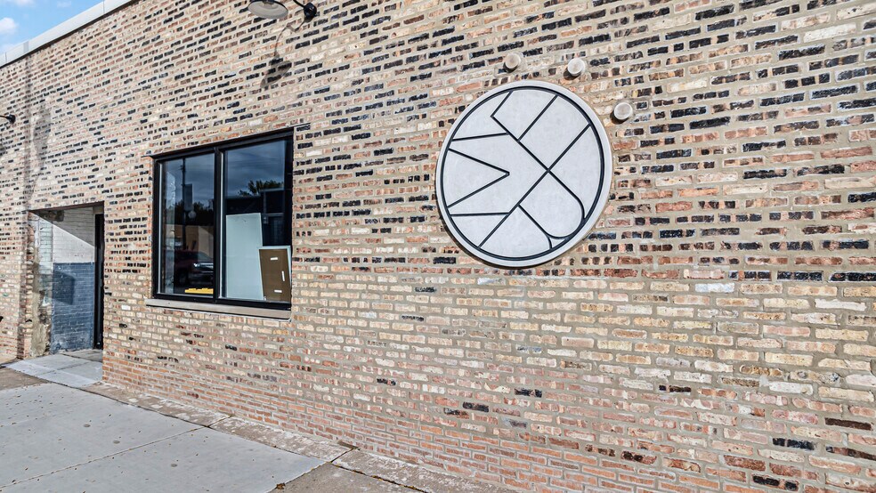 More Photos Of 4256 W Diversey Ave, Chicago Warehouse For Lease