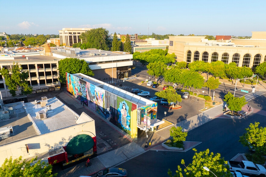 More Photos Of 918 10th St, Modesto Storefront Retail Office For Sale