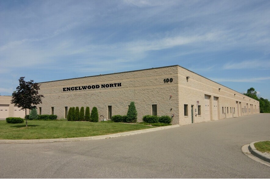 More Photos Of 40 Engelwood Dr, Lake Orion Unknown For Lease