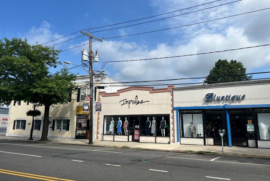 Primary Photo Of 29 Main St, Port Washington Storefront For Lease
