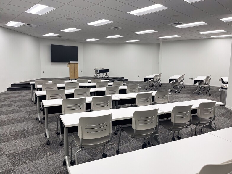 More Photos Of 500 Corporate Pky, Birmingham Office For Lease