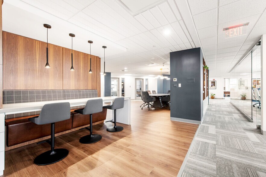 More Photos Of 20 Park Plaza, Boston Office For Lease