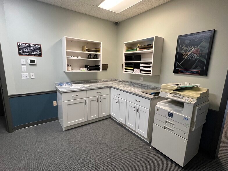 More Photos Of 1205 Boston Rd, Springfield Office For Sale