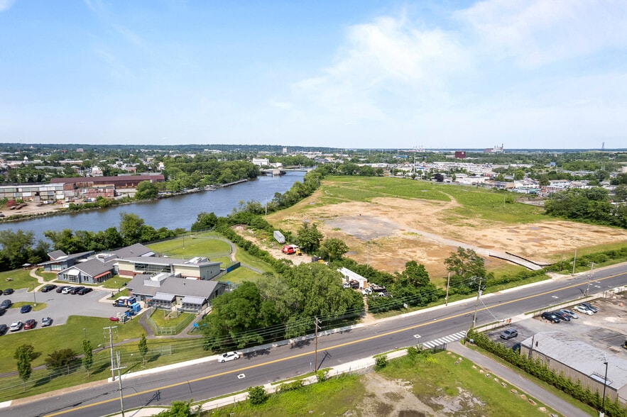 More Photos Of 731 A St, Wilmington Land For Sale