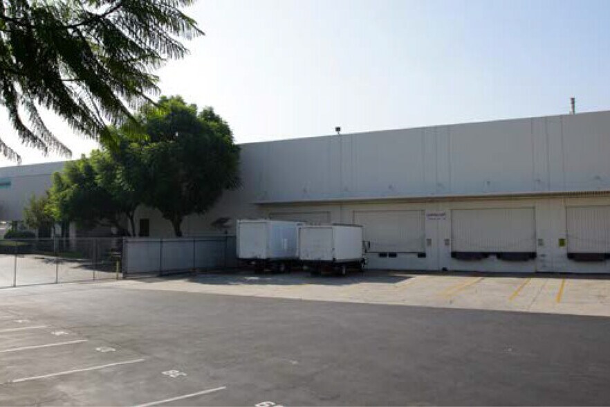 More Photos Of 15736 E Valley Blvd, City of Industry Warehouse For Lease