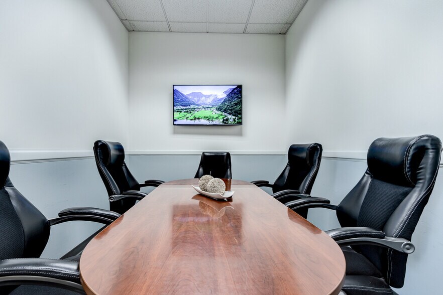 More Photos Of 17528-17588 E Rowland St, City of Industry Light Distribution For Lease