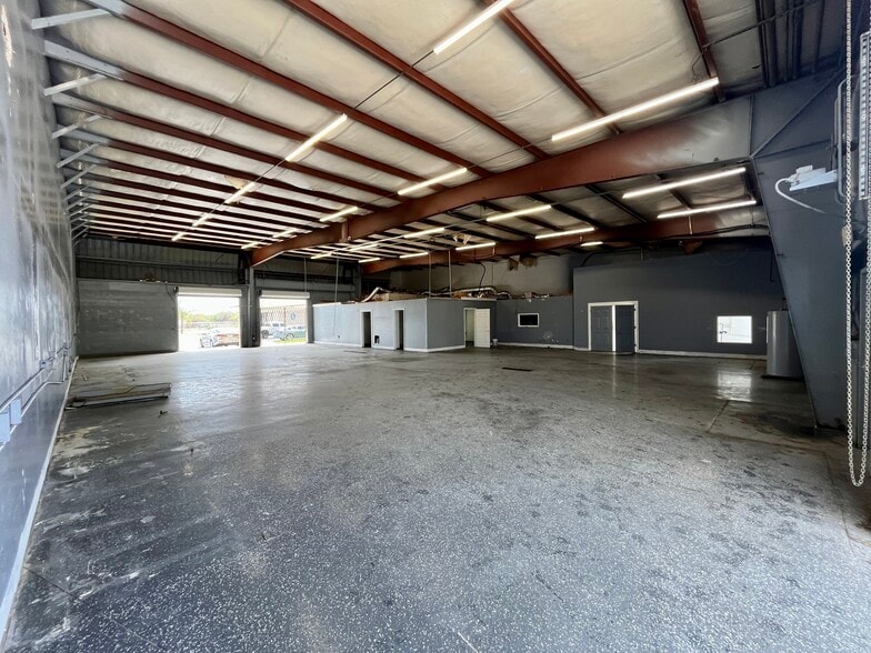 More Photos Of 4101-4119 Bandy Blvd, Fort Pierce Unknown For Lease