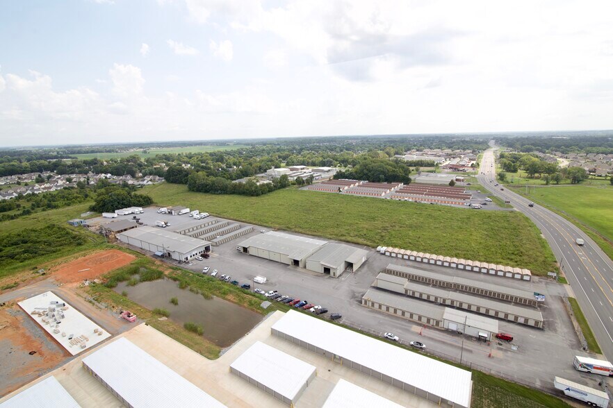 More Photos Of 0 Tiny Town Road, Clarksville Land For Lease