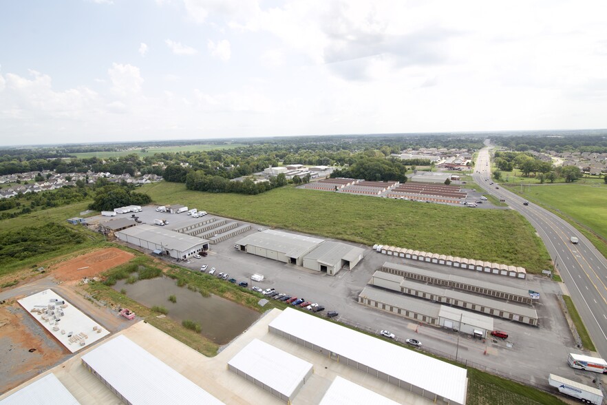 More Photos Of 0 Tiny Town Road, Clarksville Land For Lease
