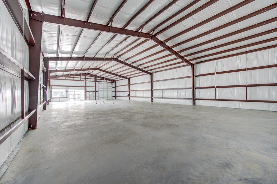 More Photos Of 6409 Eddie Dr, Humble Warehouse For Sale