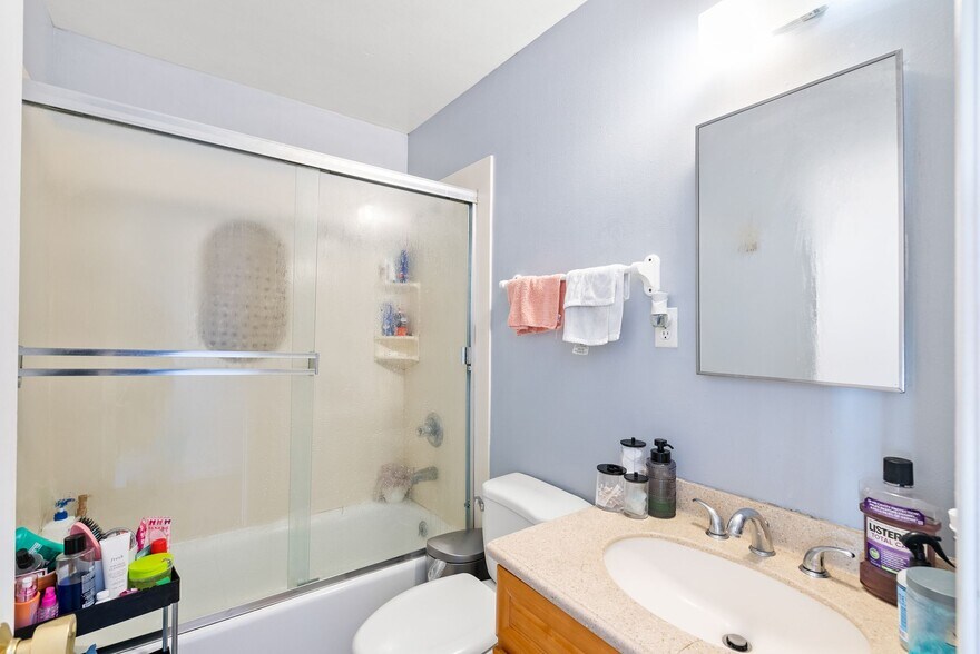 More Photos Of 470 Willow Ave, Half Moon Bay Apartments For Sale