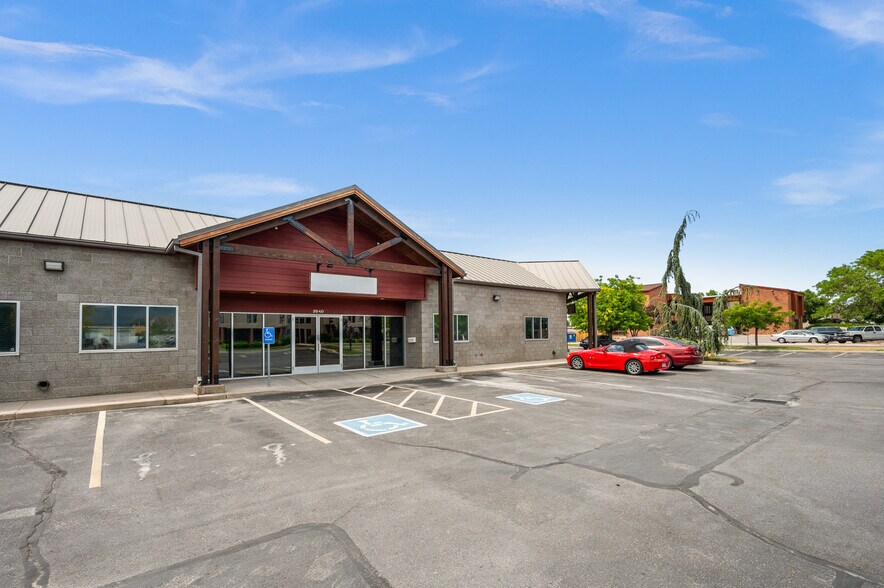 More Photos Of 3540 S Main St, South Salt Lake Industrial For Lease