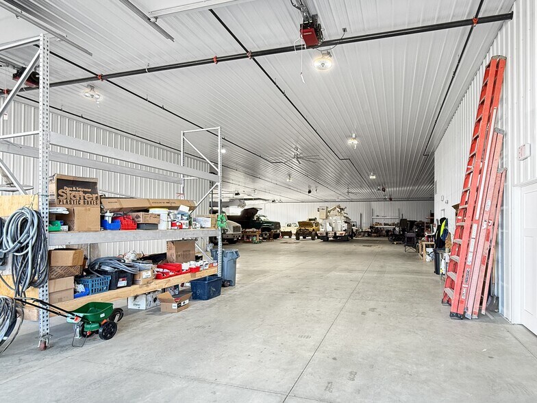 More Photos Of 1911 NE 58th Ave, Des Moines Industrial For Sale