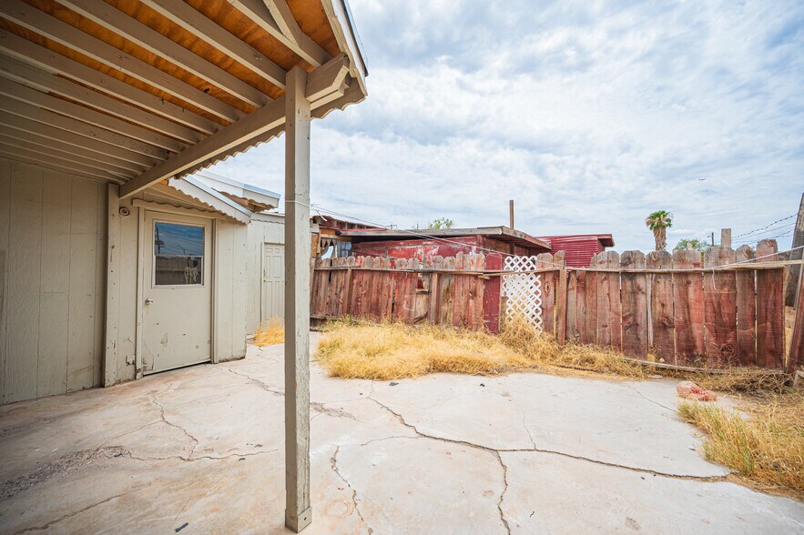 More Photos Of 5900 Cassedy Ln, Las Vegas Apartments For Sale