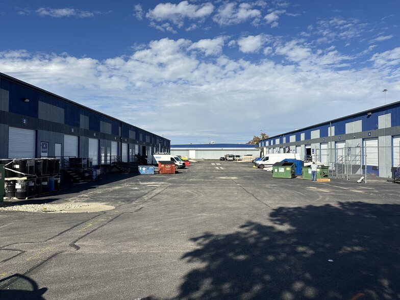 More Photos Of 3700 Parkway Ln, Hilliard Warehouse For Lease