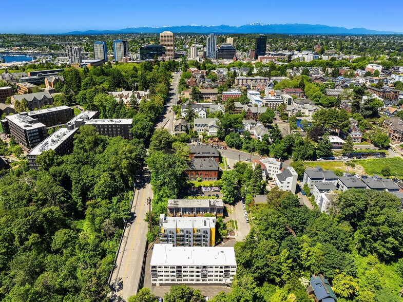 More Photos Of , Seattle Multifamily For Sale
