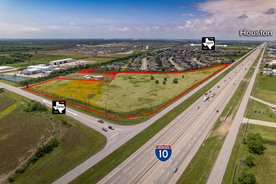 Primary Photo Of SWC I-10 & FM 3246, Baytown Land For Sale