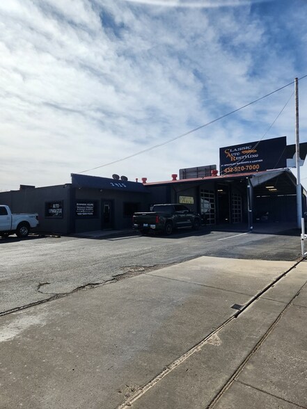 More Photos Of 3415 W Wall St, Midland Flex For Lease