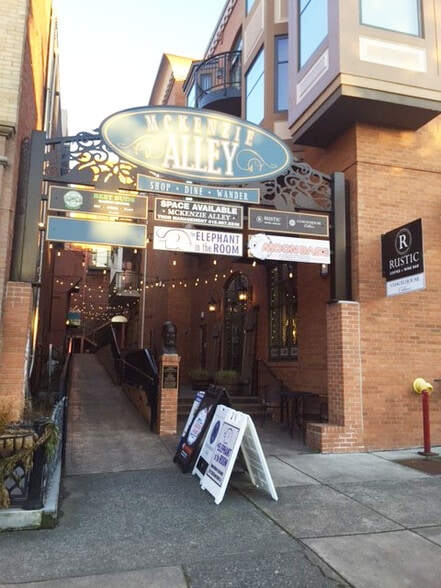 More Photos Of 1311-1315 11th St, Bellingham Storefront Retail Residential For Sale