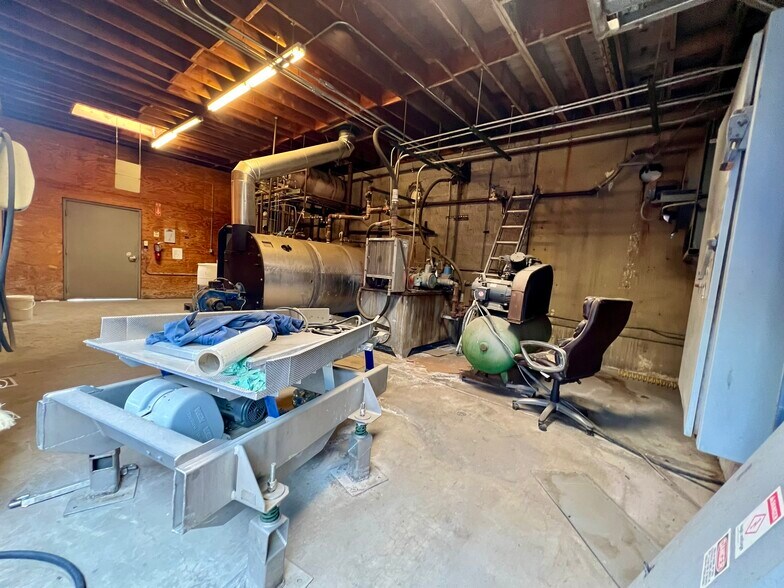 More Photos Of 1641 N 8th St, Colton Food Processing For Lease