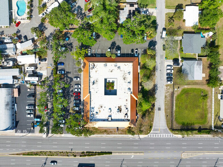 More Photos Of 5666 Seminole Blvd, Seminole Office For Sale