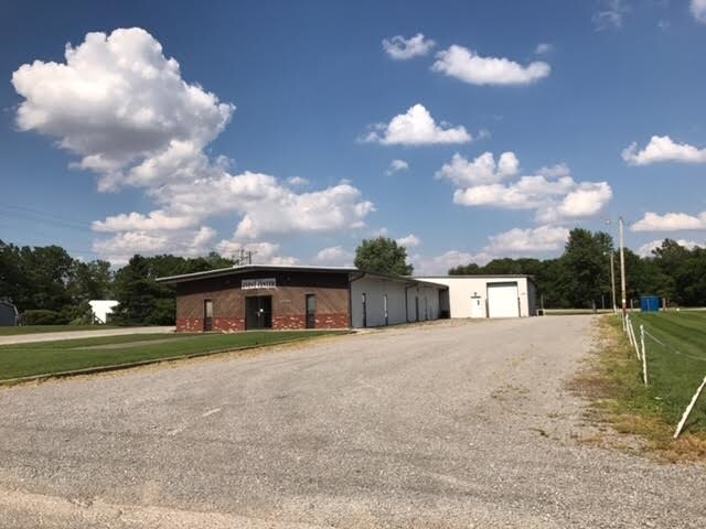 More Photos Of 6886 Wishart St, Huntsville Light Distribution For Lease