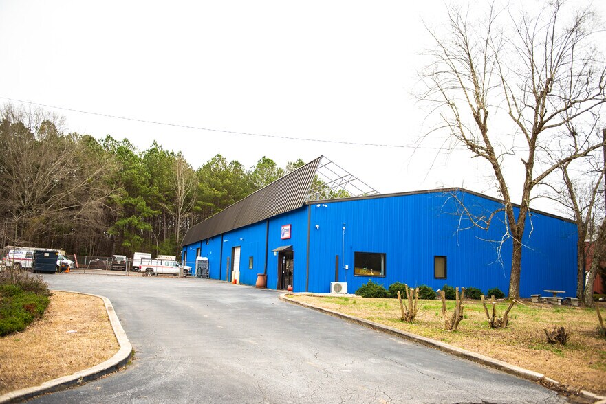 More Photos Of 200 Tiger Way, Peachtree City Light Distribution For Sale