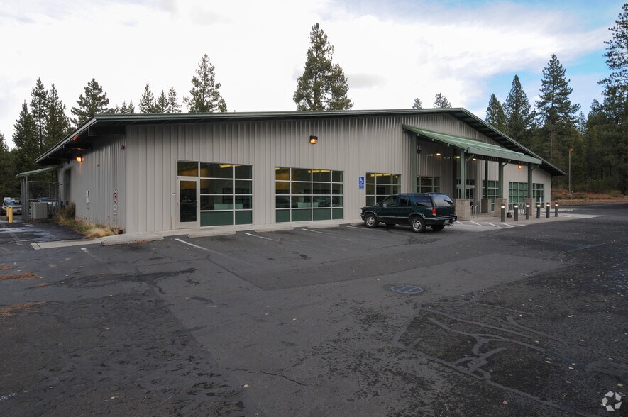 More Photos Of 56857 Enterprise Dr, Sunriver General Retail For Lease