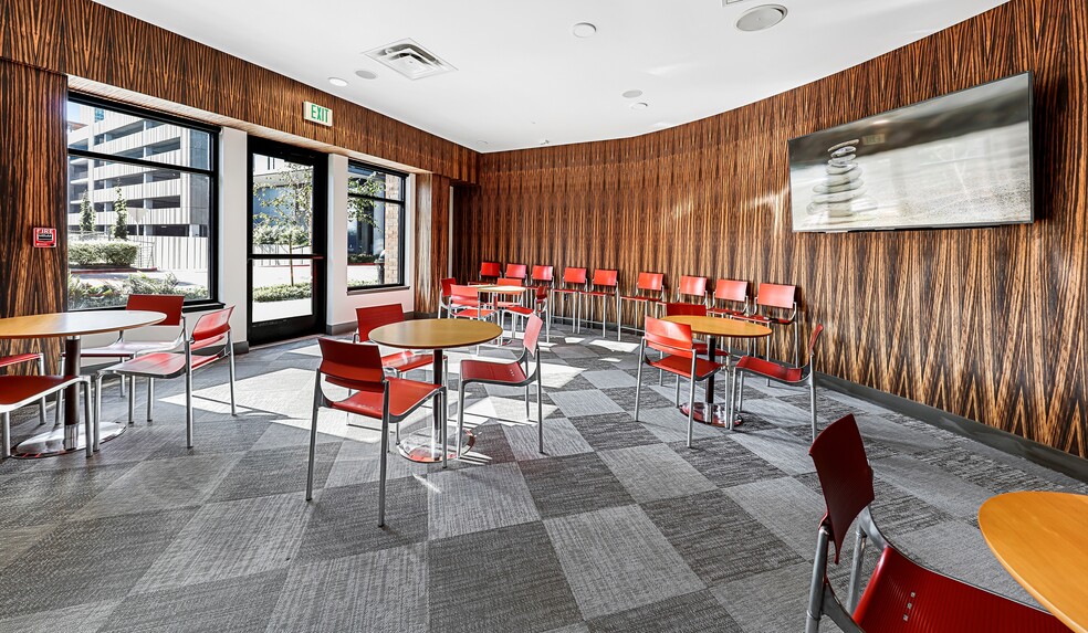 More Photos Of 1133 Lake Washington Blvd, Renton Apartments For Lease