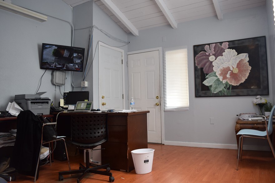 More Photos Of 5720 International Blvd, Oakland Hotel For Sale