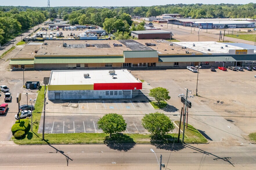 More Photos Of 1259 Ellis Ave, Jackson Freestanding For Sale