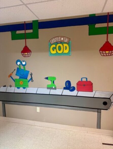 More Photos Of 115 S Pierce St, Crestline Religious Facility For Sale