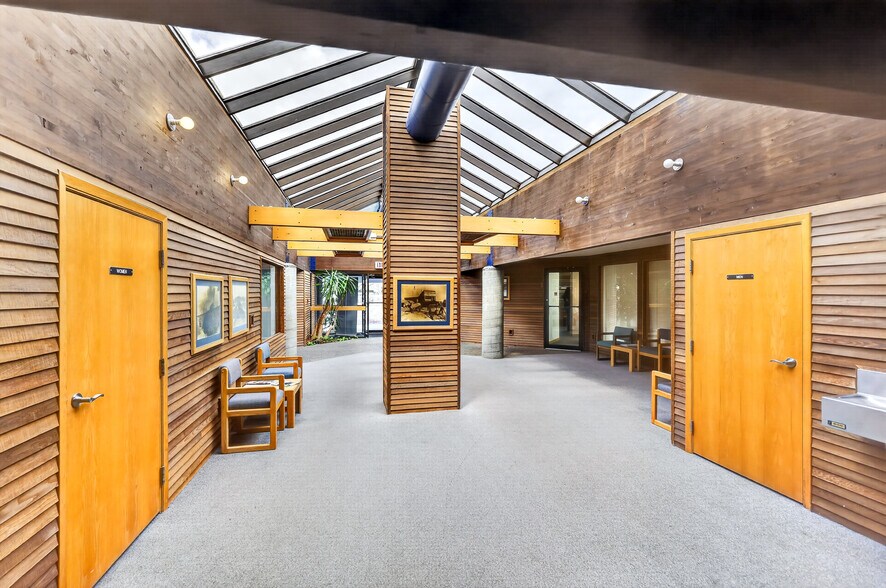 More Photos Of 950 W Ironwood Dr, Coeur d'Alene Medical For Sale