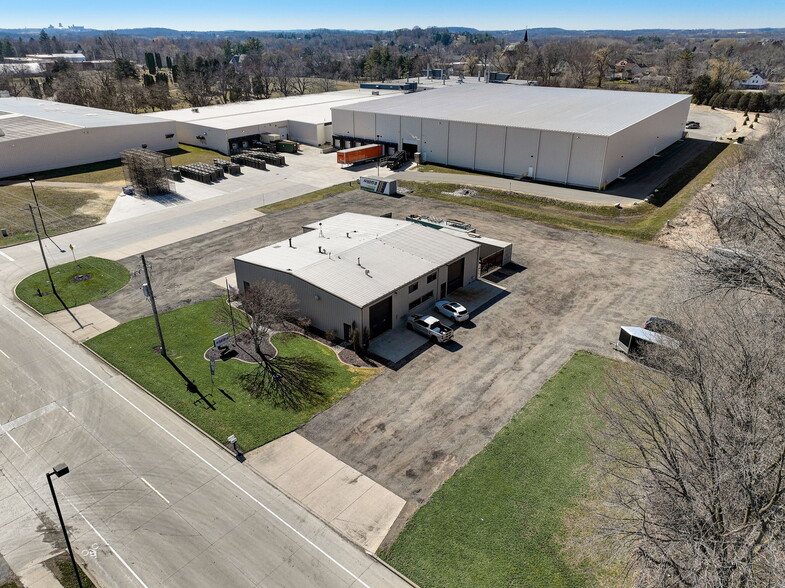 More Photos Of 201 Grell Ln, Johnson Creek Manufacturing For Sale