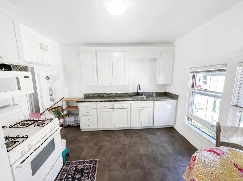More Photos Of 834 Georgia St, Vallejo Apartments For Sale