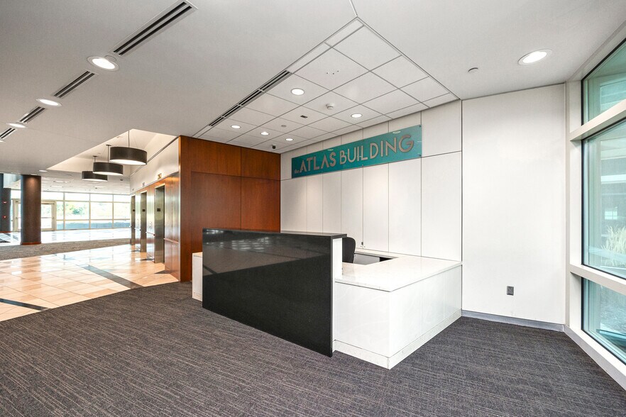 More Photos Of 7001 Westown Pky, West Des Moines Office For Lease