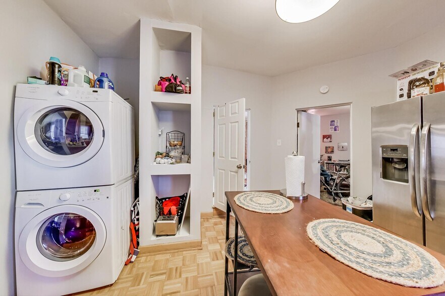 More Photos Of 2965 N Lincoln Ave, Chicago Storefront Retail Residential For Sale