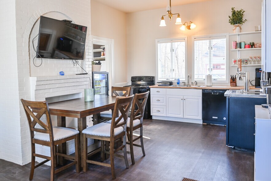 More Photos Of 2 South St, Grafton Office For Lease